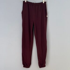 Vuori Maroon Boyfriend Jogger Pants - Elastic Waist & Ankle Size S Super Soft